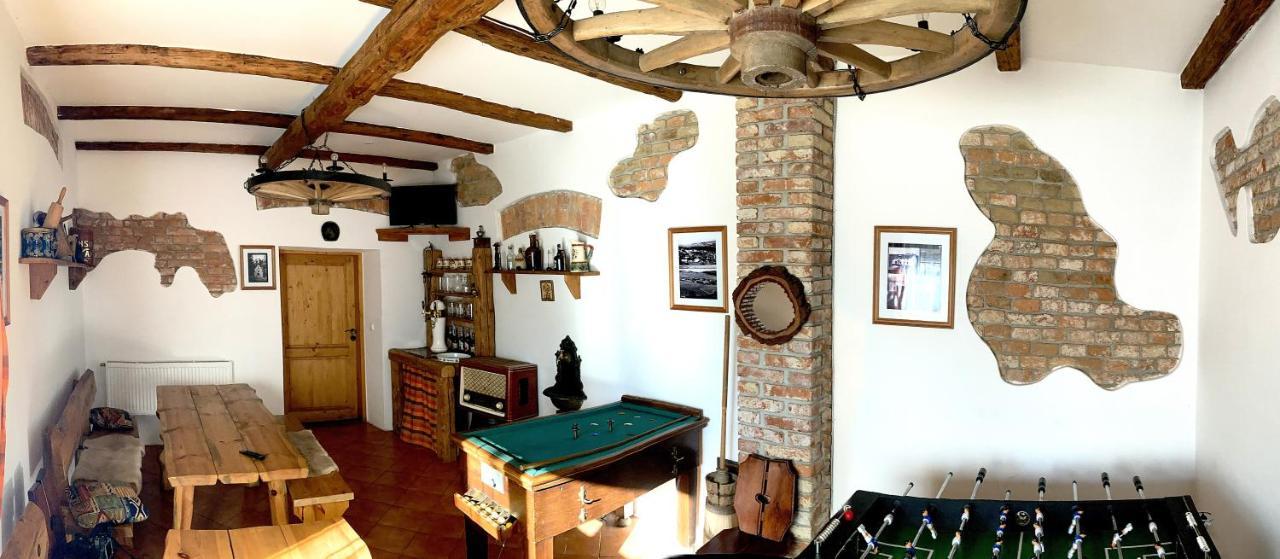 Tones Apartment